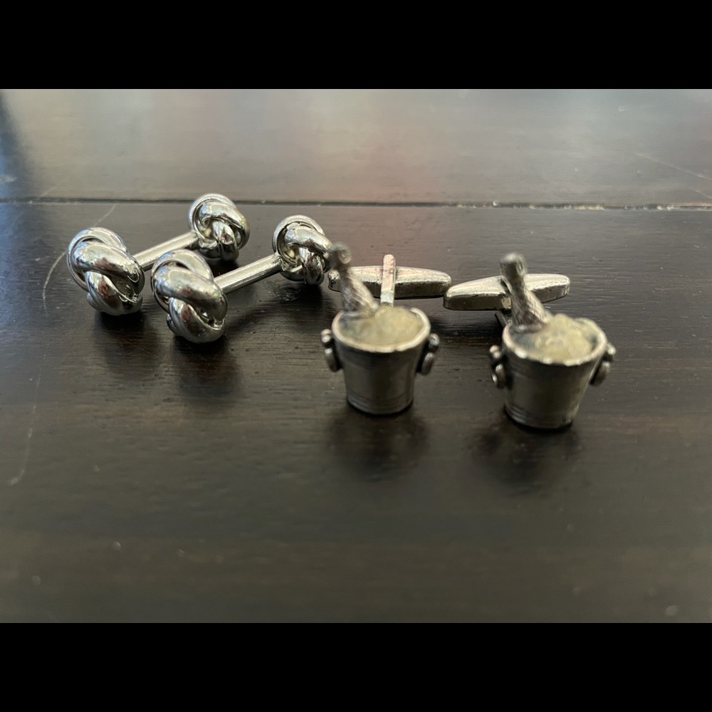 Cuff links 2 pairs